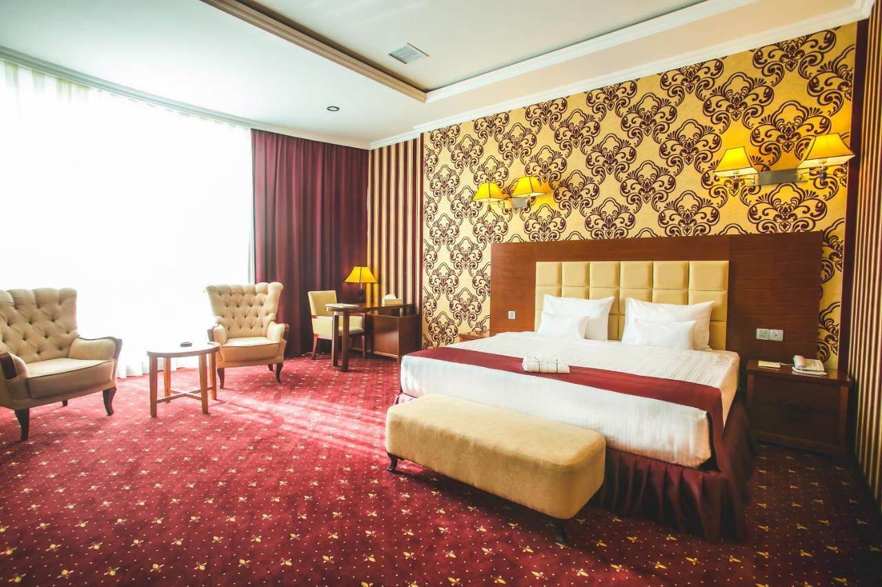 Emerald Hotel Baku Exteriör bild